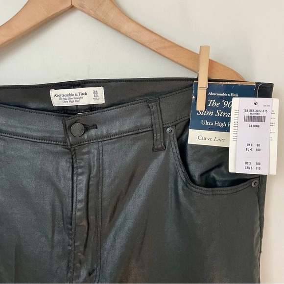 Abercrombie and Fitch Curve Love Ultra High Rise 90s Slim Straight Jean  Black - Picture 3 of 6